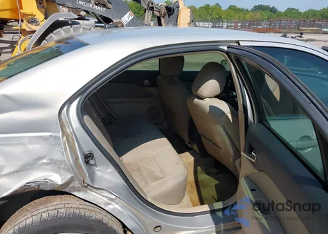 2010 Ford Fusion Se из США, поврежденный, VIN 3FAHP0HA2AR156494